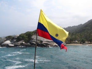 Kolumbienflagge Tayrona Park